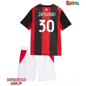 AC Milan Ardon Jashari #30 Hjemmebanesæt Børn 2026-27 Kort ærmer (+ korte bukser)